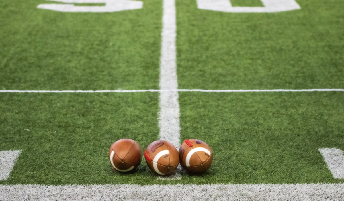 The football season has just started, but big changes in New York have fans eager to watch the Giants. Photo by 
Paolo Aldrighetti via Unsplash.
