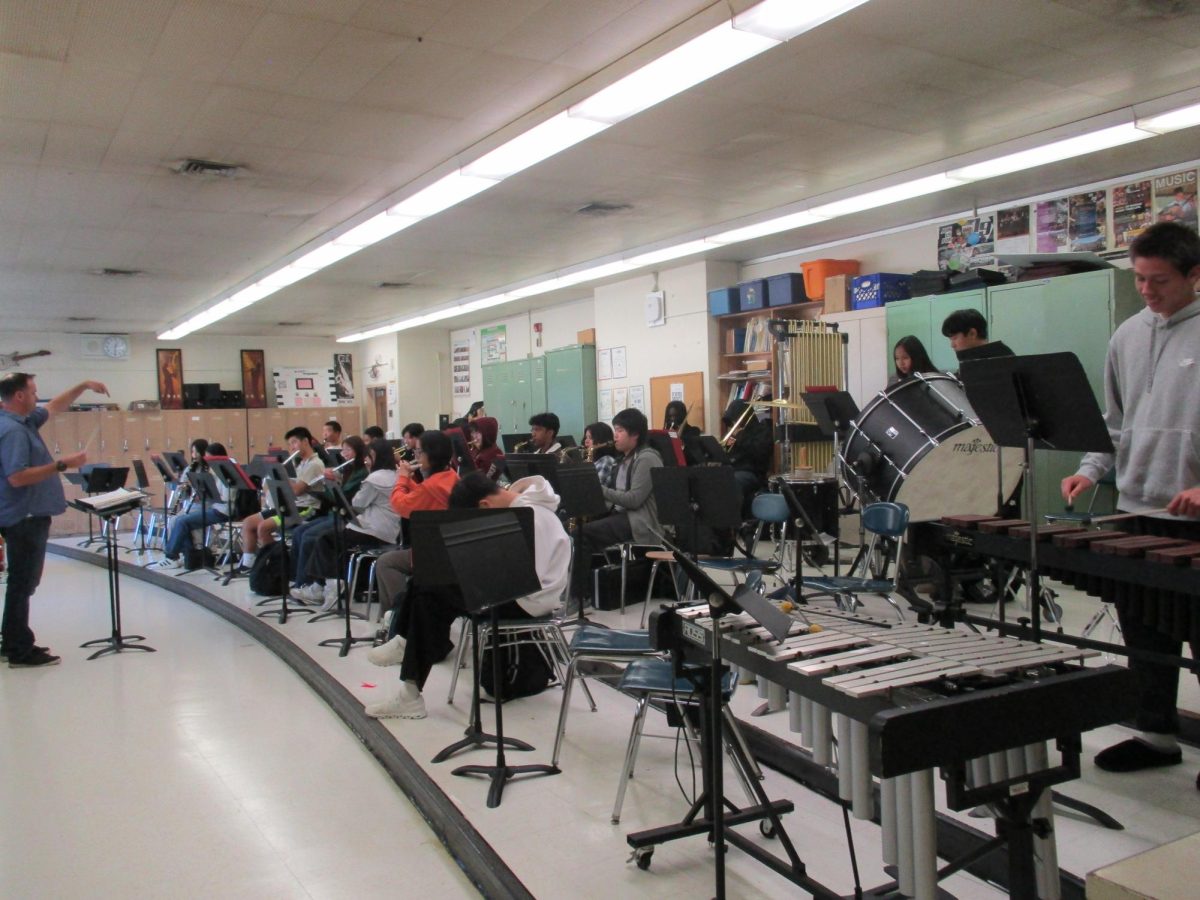 Students and staff both find the current single-session schedule to be a huge detriment on students' ability to take music courses.  