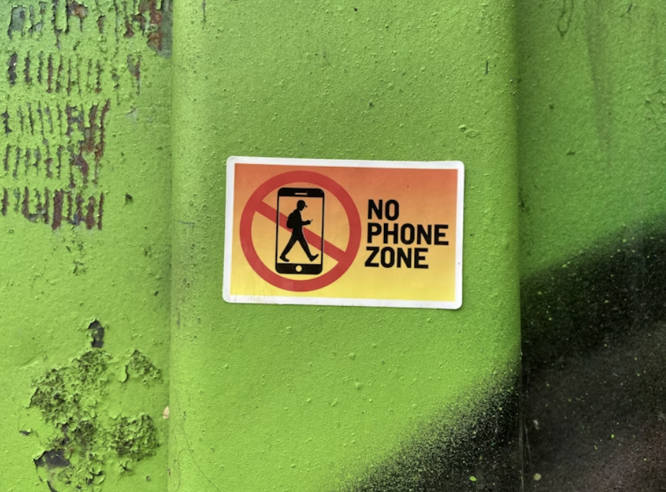 Cardozo has been a phone-free environment since September 2025, when the school year began. Photo by darkmagenta via Unsplash.
