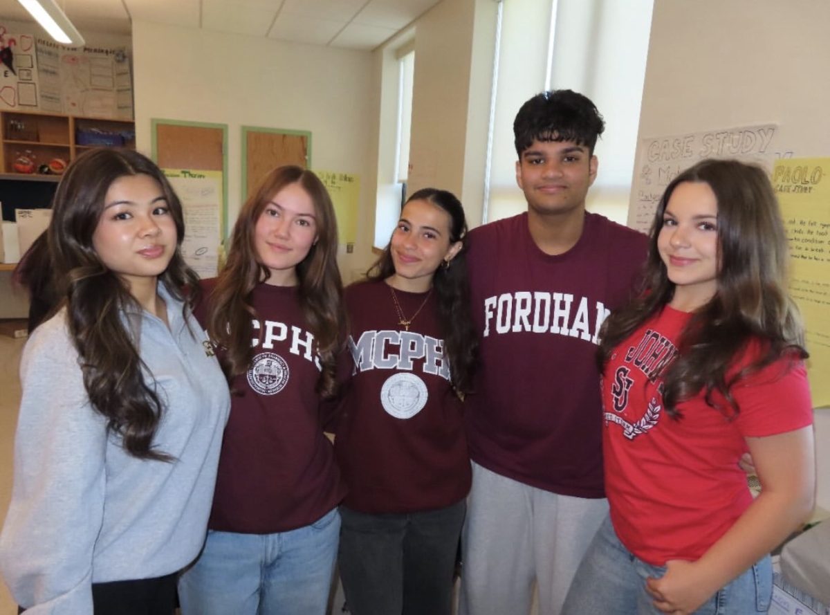 Keeping up with the annual tradition, seniors showed up to school on May 1st in their college gear. Photo via Instagram @cardozoseniors